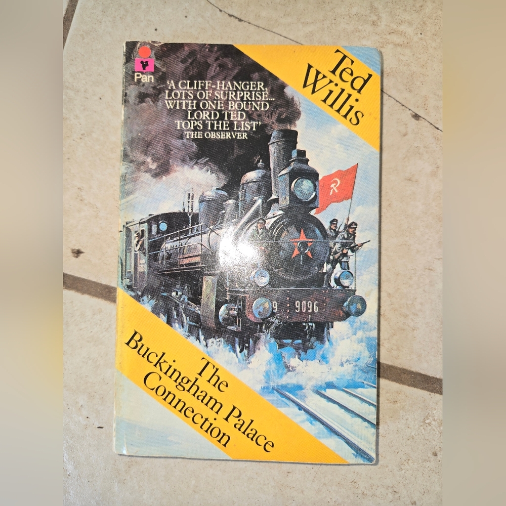The Buckingham Palace connection by Ted Willis Book
